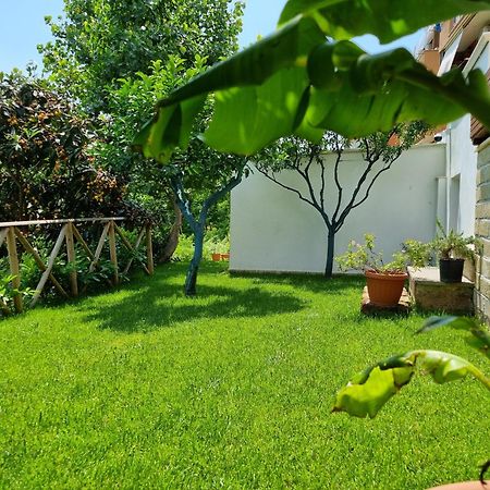 Appartamento Villa Maria Near Policlinico Gemelli Рим Екстериор снимка